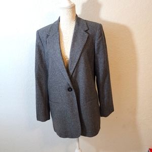 Sag Harbor Dark Gray Wool Single Button Blazer